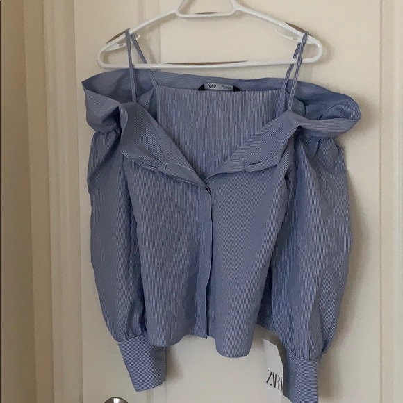 Off the shoulder shirt - Picture 1 of 1